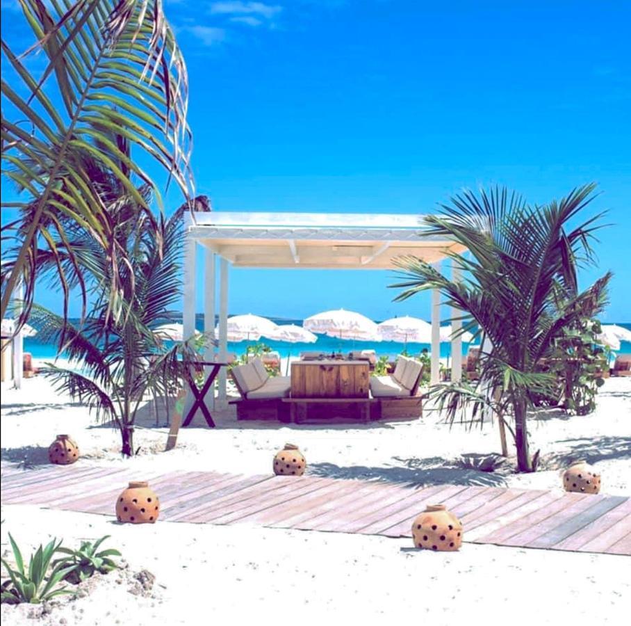 Apartamento Front Line Unit 520 Ft2 - 48 M2, On Second Floor, Stunning Ocean View Cul de Sac Exterior foto