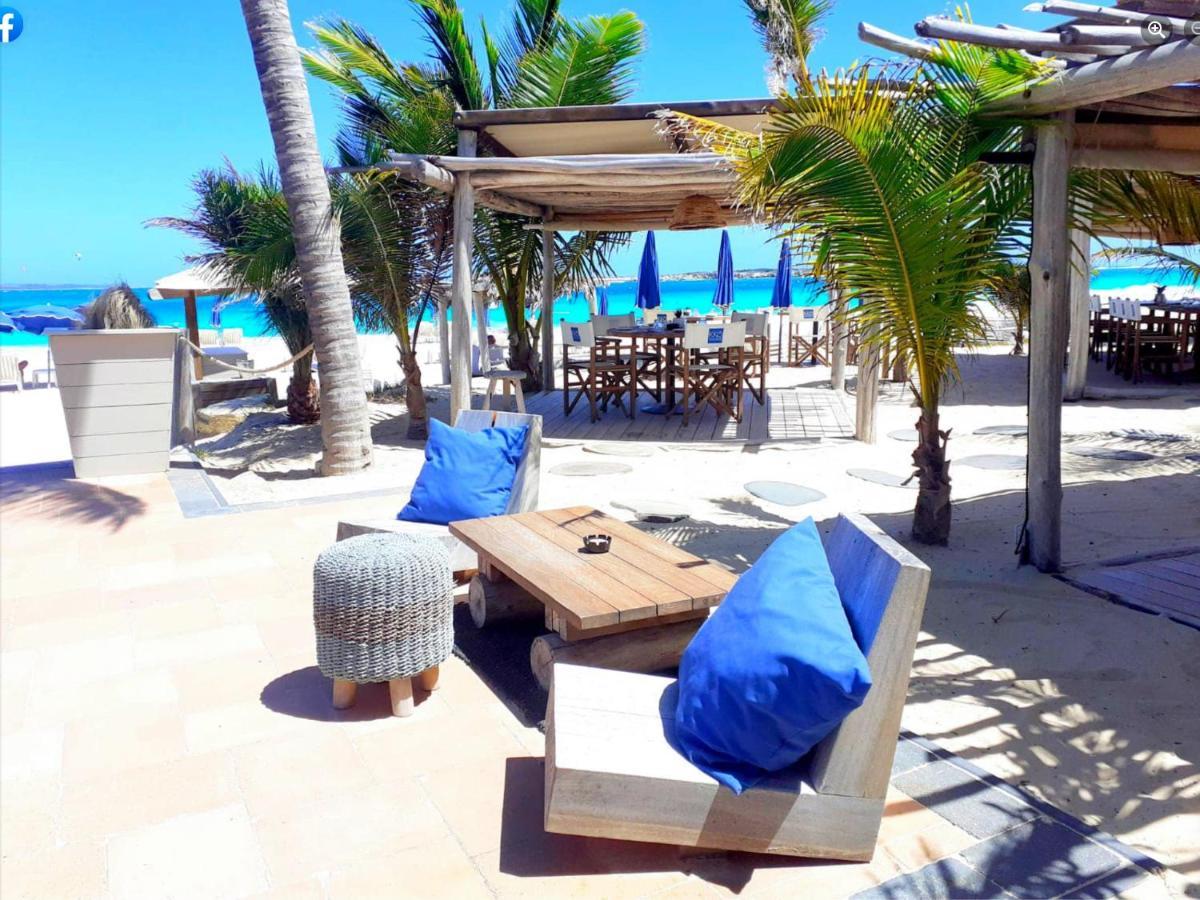 Apartamento Front Line Unit 520 Ft2 - 48 M2, On Second Floor, Stunning Ocean View Cul de Sac Exterior foto